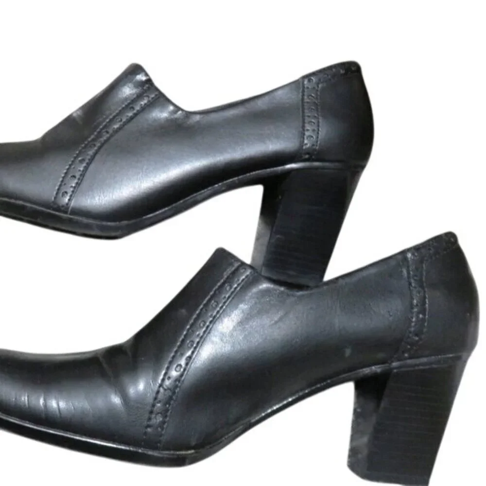 Liz Baker Classic Black Leather Block Chunky Heels Slip On dress shoes size 9